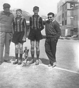 FOOT CALO 1961  CHAMPIONNAT JEUNE FOOTBALEUR D ALGERIE 01